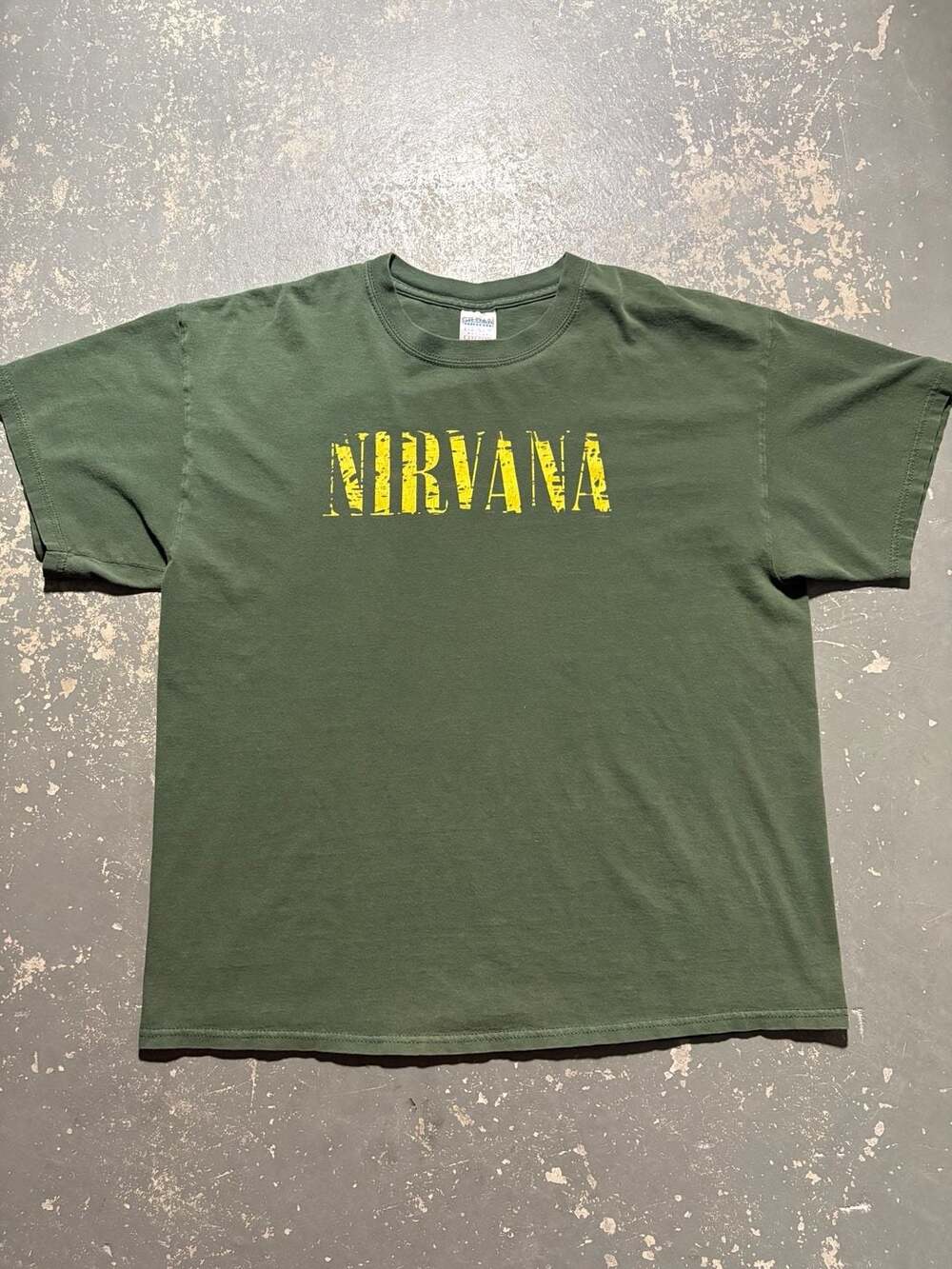 Vintage Nirvana Green Band T-Shirt Distressed Yellow Spell Out Logo XL